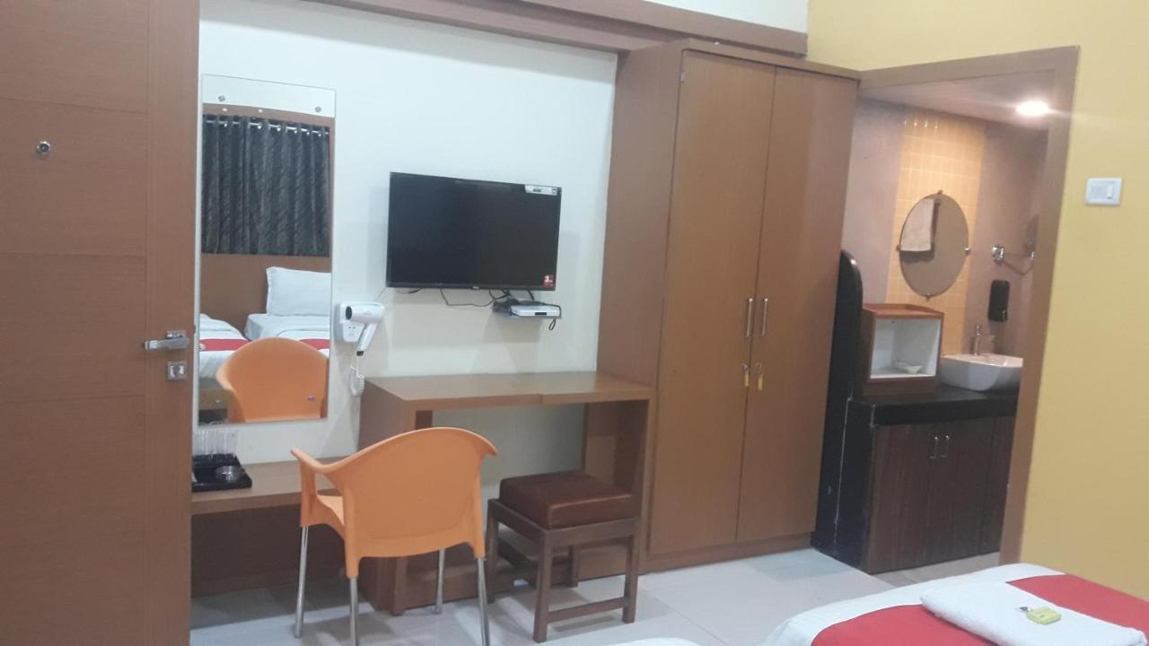 Hotel Shivrai Pen Extérieur photo